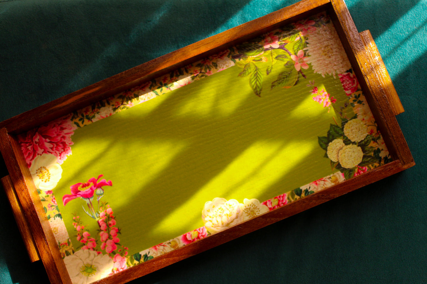 Khuld Tray