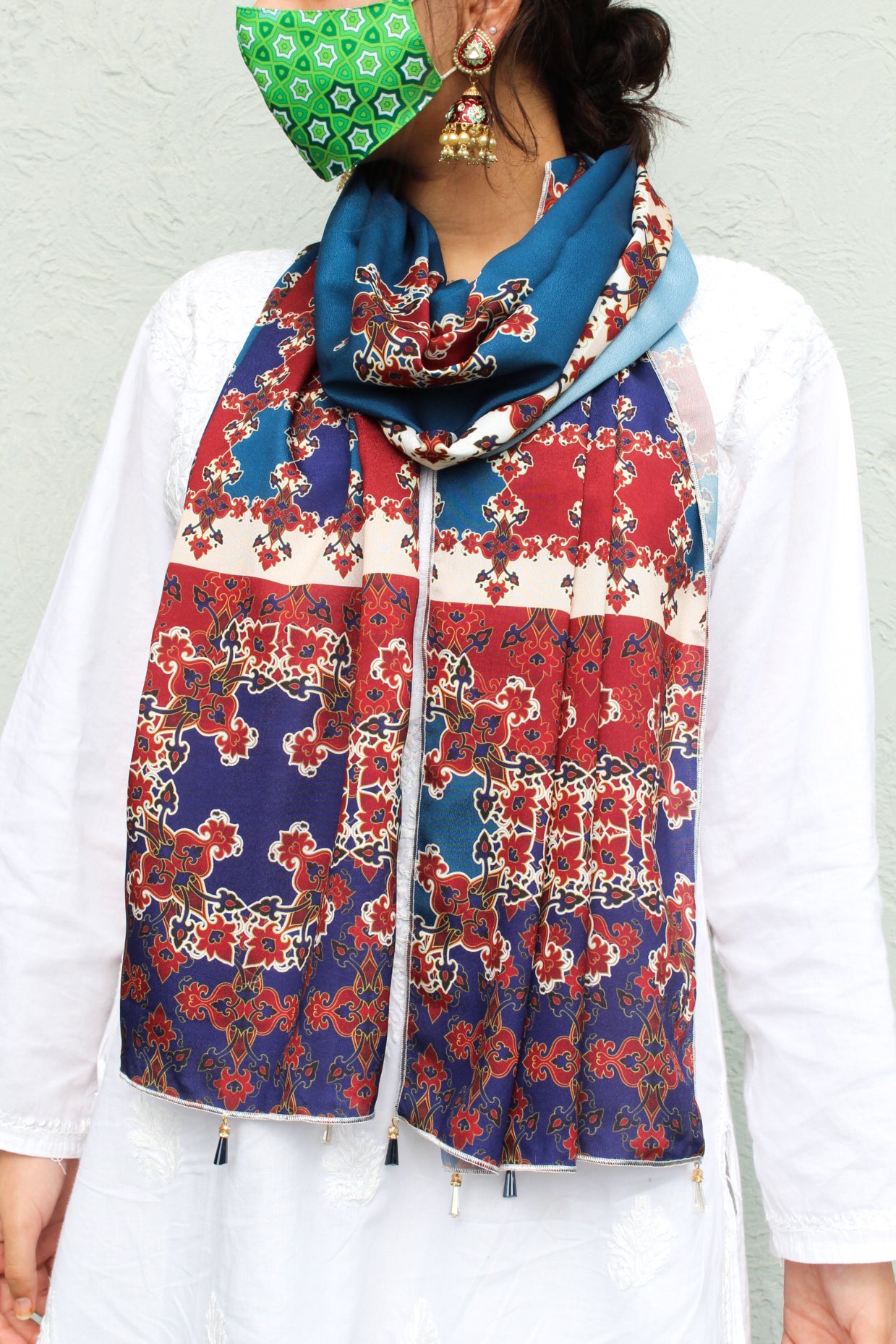 Leila Scarf